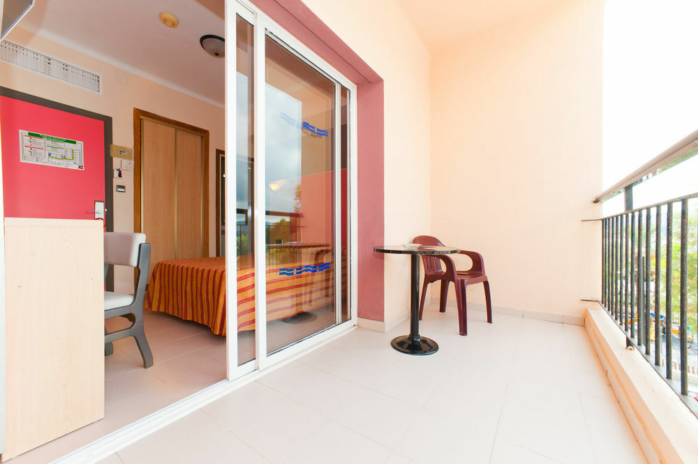 The Red Hotel By Ibiza Feeling - Adults Only サンアントニオアバド エクステリア 写真