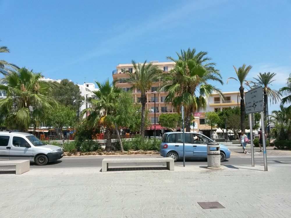 The Red Hotel By Ibiza Feeling - Adults Only サンアントニオアバド エクステリア 写真