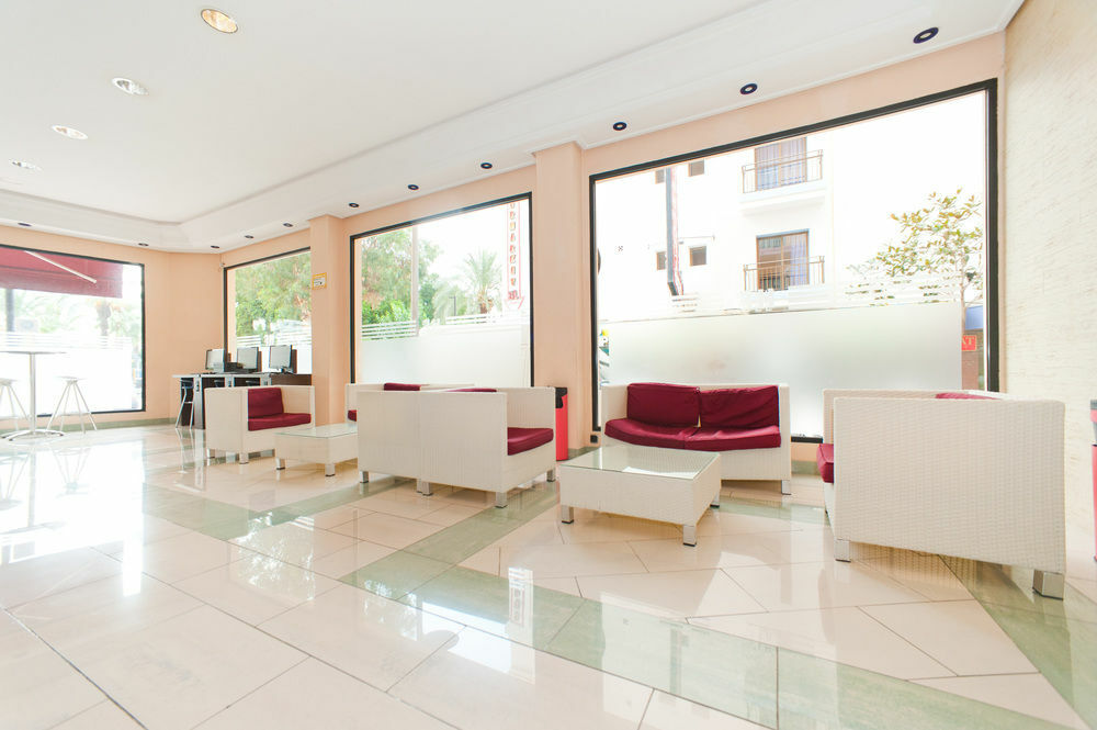 The Red Hotel By Ibiza Feeling - Adults Only サンアントニオアバド エクステリア 写真