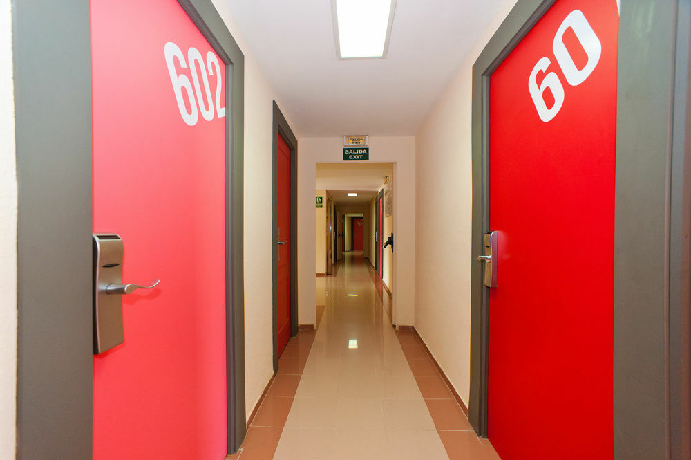 The Red Hotel By Ibiza Feeling - Adults Only サンアントニオアバド エクステリア 写真