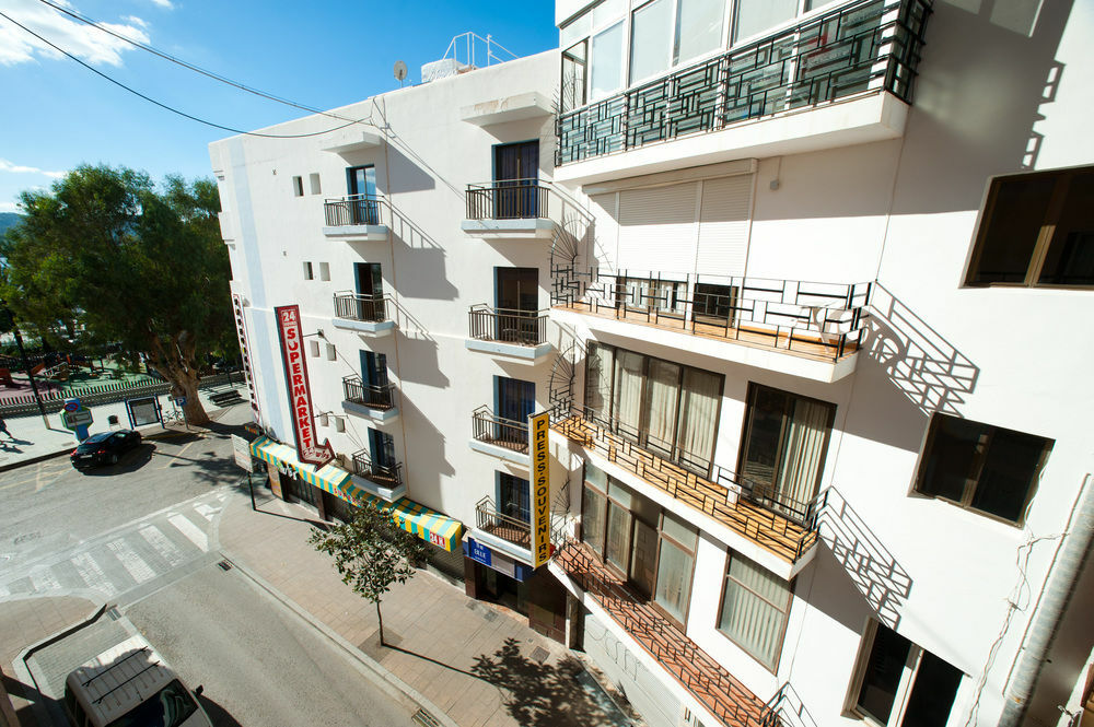 The Red Hotel By Ibiza Feeling - Adults Only サンアントニオアバド エクステリア 写真